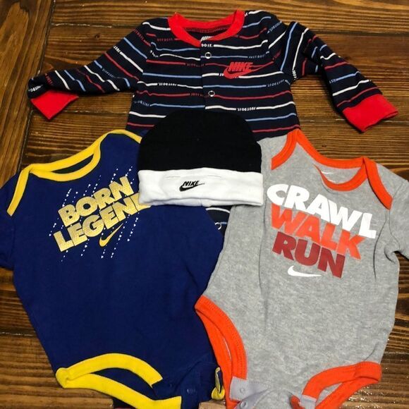 NIKE Baby Bundle! 4 Outfits and a Hat! Excellent Condition! - Picture 1 of 5